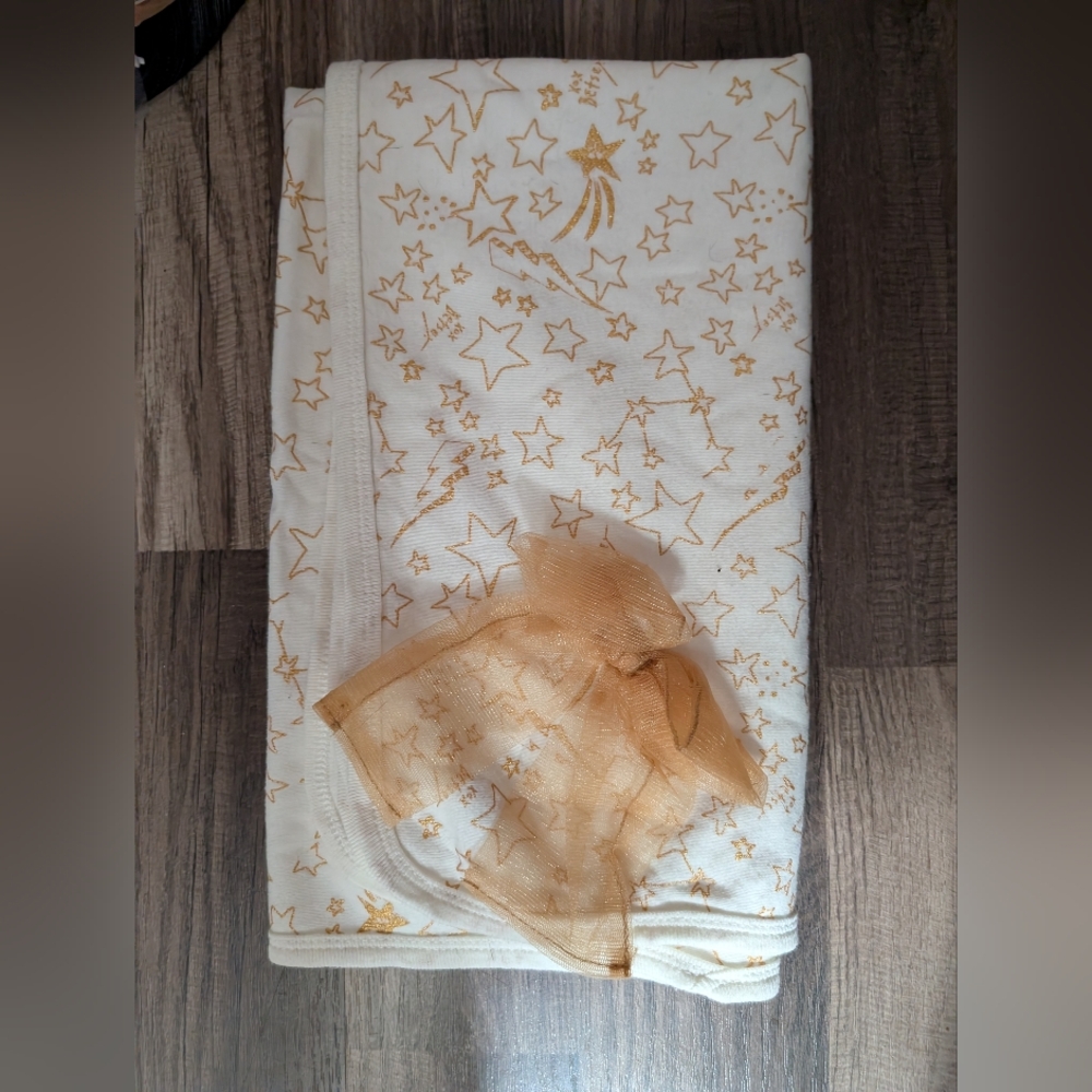 Betsy Johnson Baby Gold Star Patterned Blanket
